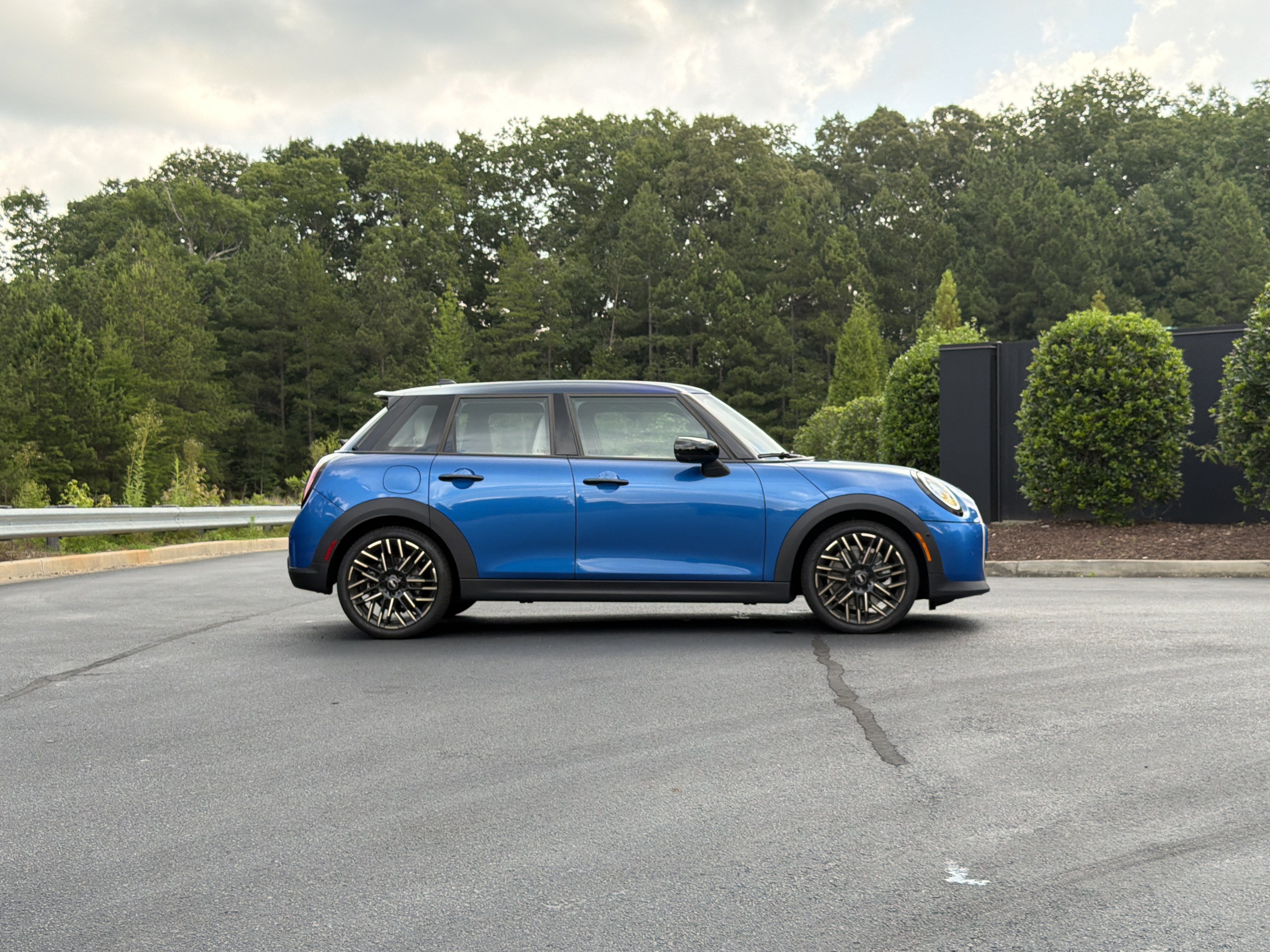 Used 2025 MINI Cooper S FWD image 5