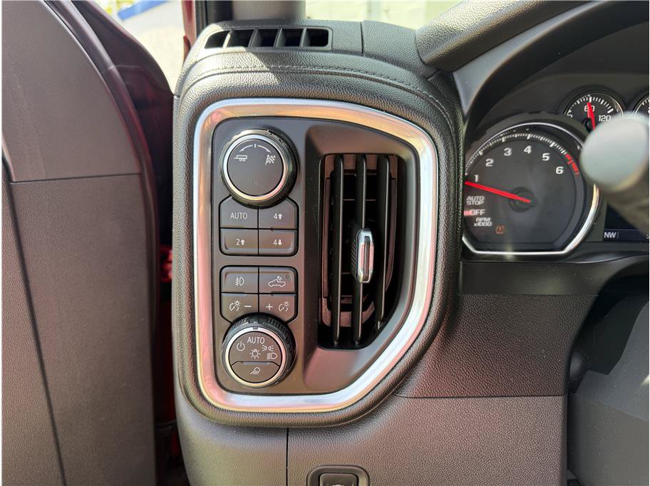 Used 2019 Chevrolet Silverado 1500 LT Trail Boss AWD/4WD image 34