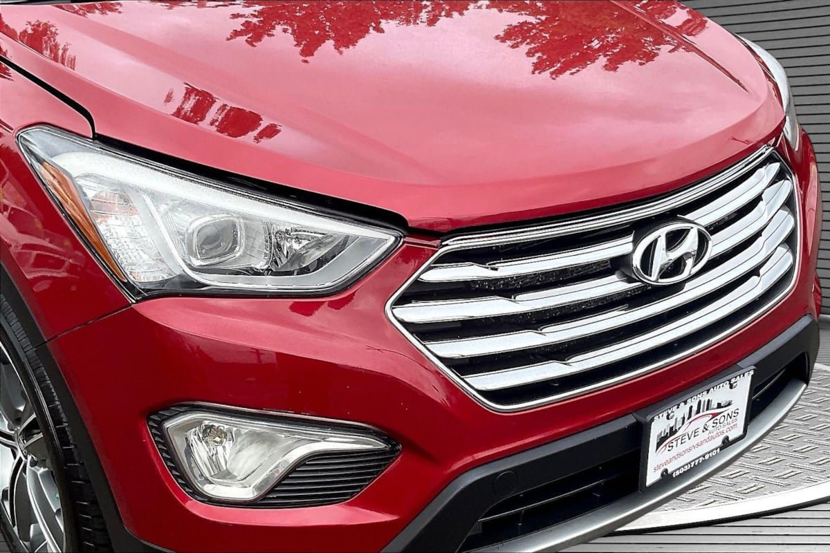 Used 2015 Hyundai Santa Fe GLS w/ Option Group 02 AWD/4WD image 32