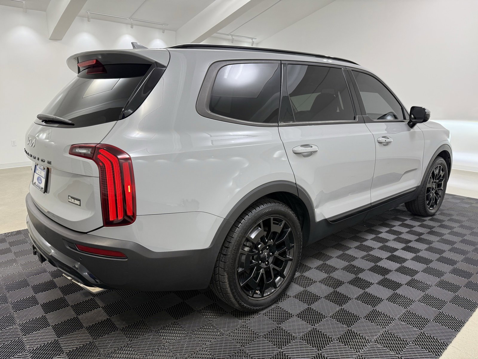 Used 2022 Kia Telluride SX w/ SX Prestige Package image 7