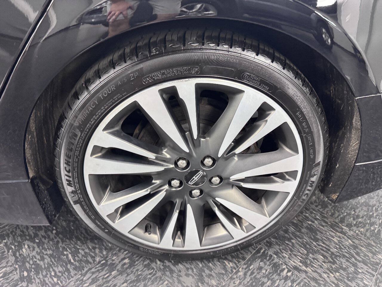 Used 2020 Lincoln MKZ Reserve AWD/4WD image 4