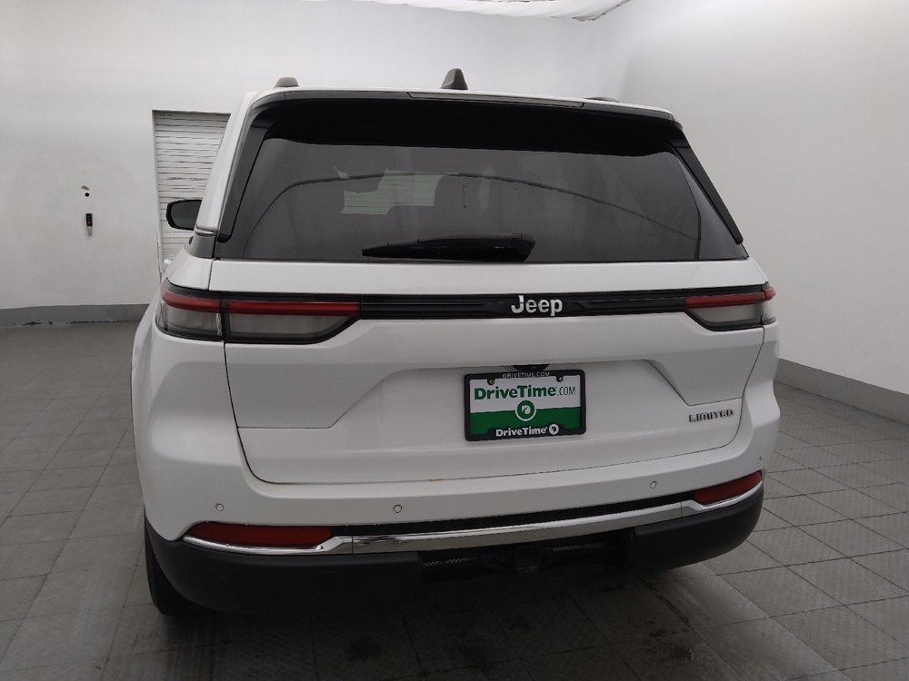 Used 2023 Jeep Grand Cherokee Limited RWD image 6