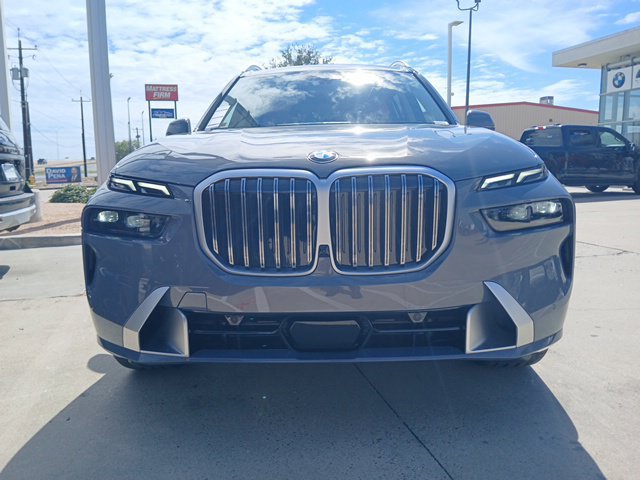 New 2027 BMW X7 xDrive40i AWD/4WD image 2