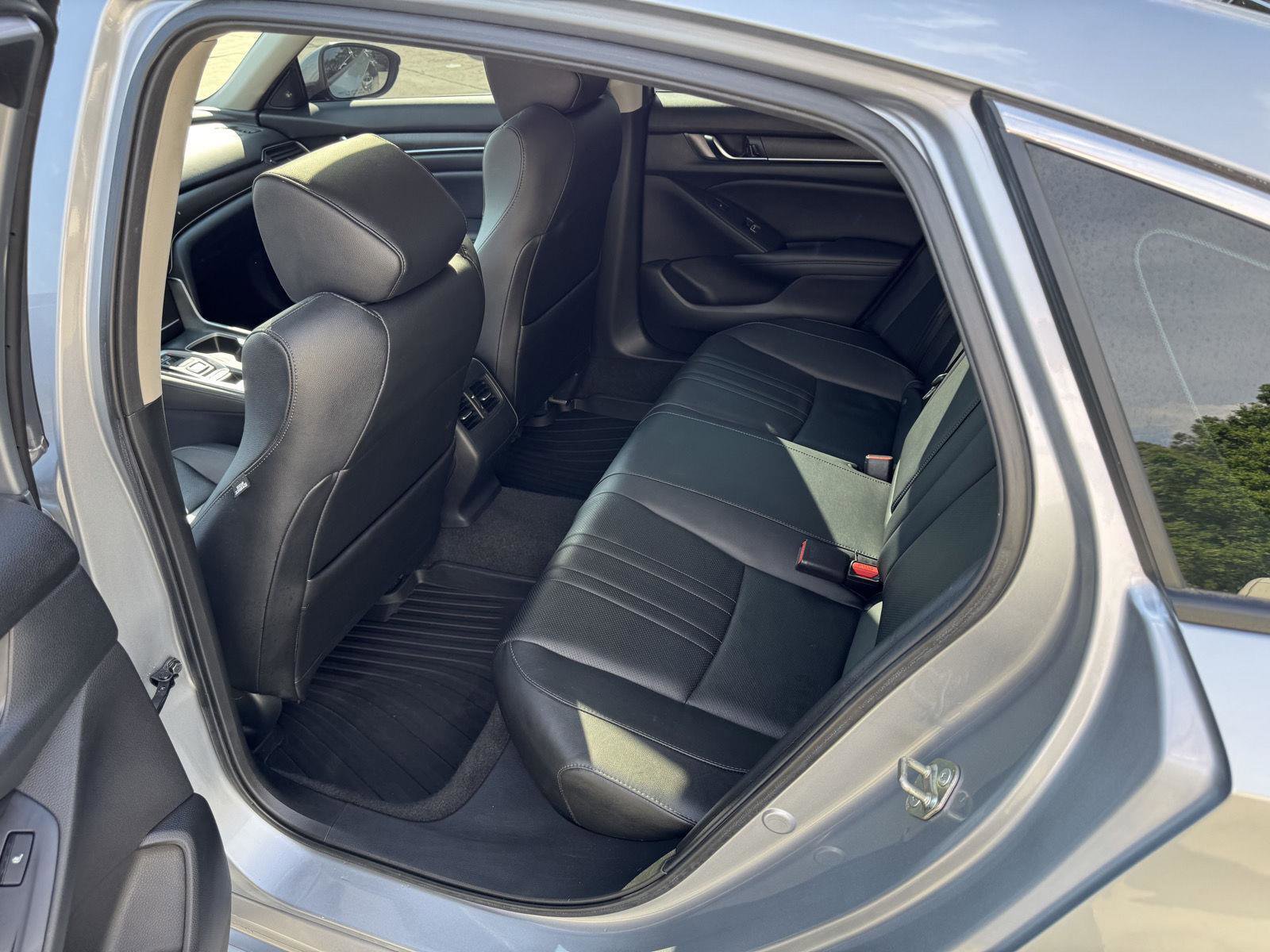 Used 2020 Honda Accord Touring image 7