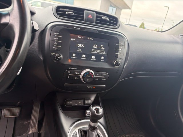 Used 2019 Kia Soul + FWD image 9