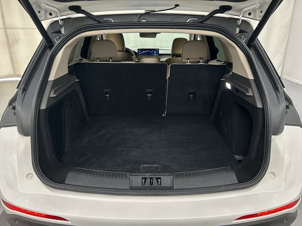 Used 2023 Lincoln Corsair AWD w/ Equipment Group 101A image 22