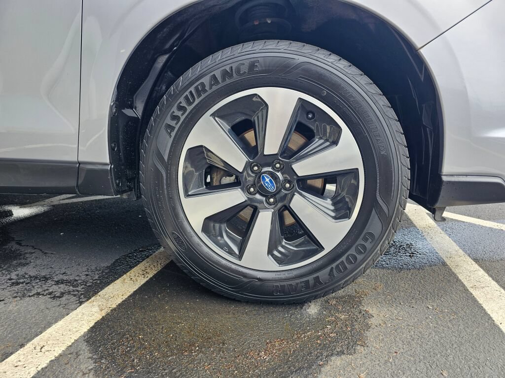 Used 2018 Subaru Forester 2.5i Limited w/ Popular Package #2 AWD/4WD image 9
