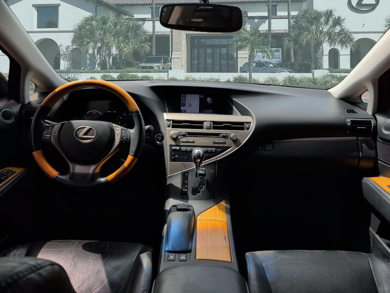 Used 2014 Lexus RX 450h FWD image 27
