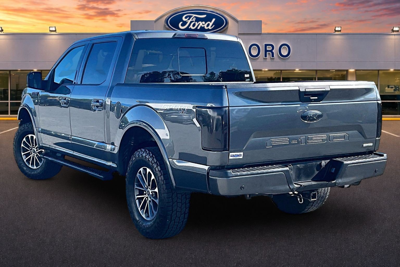 Used 2019 Ford F150 XLT w/ Equipment Group 302A Luxury AWD/4WD image 2
