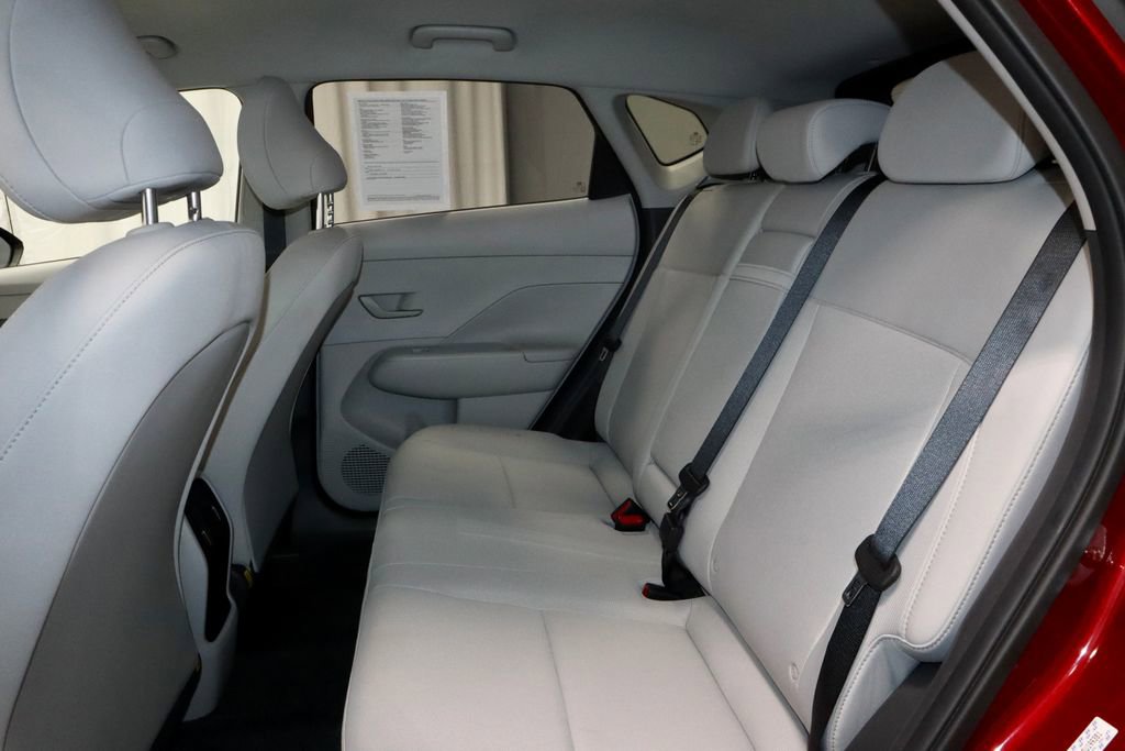 Used 2025 Hyundai Kona SEL FWD image 20