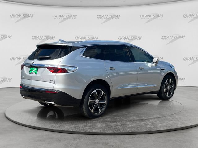 Used 2022 Buick Enclave Essence w/ Experience Buick Package FWD image 7