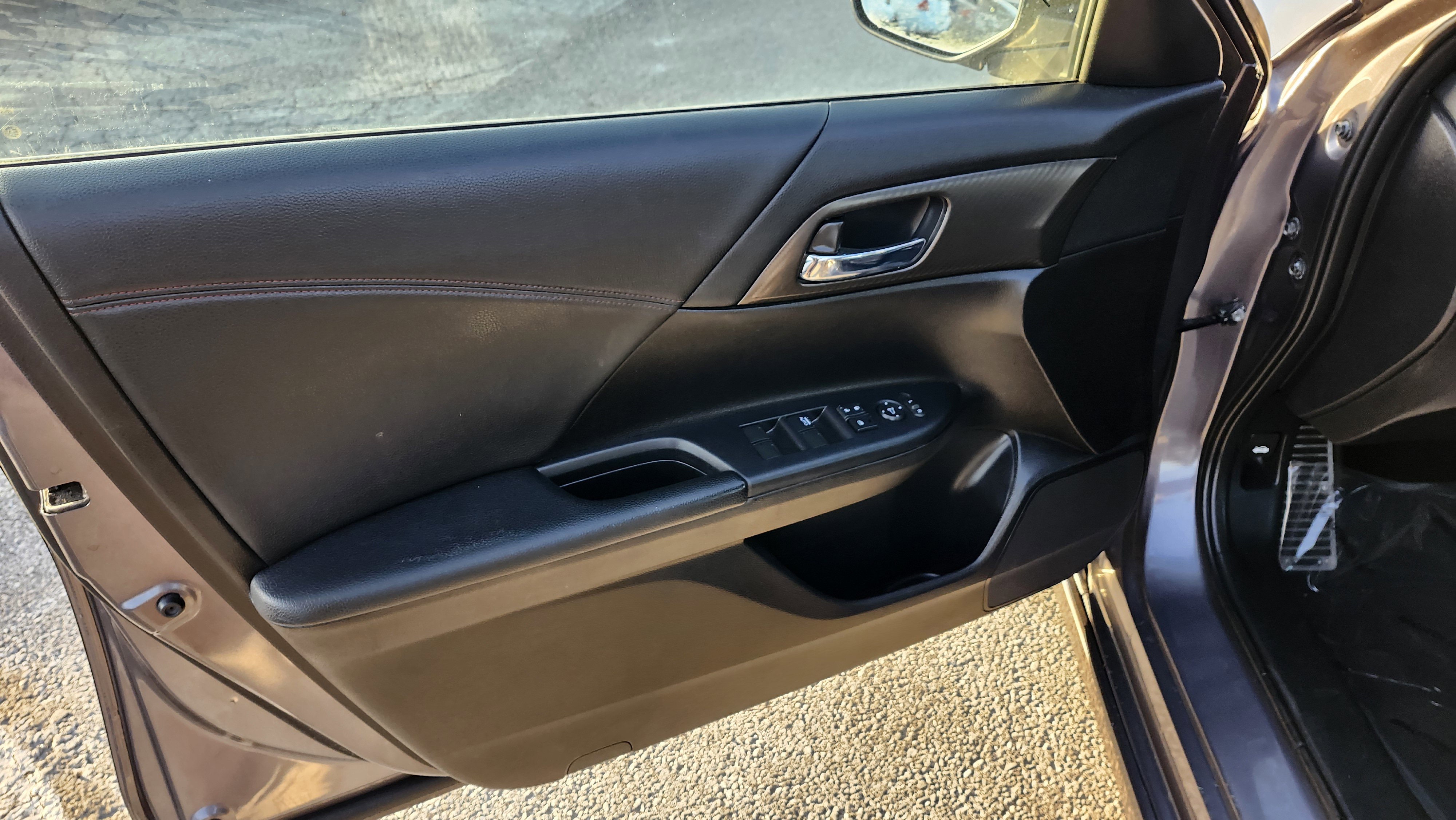 Used 2017 Honda Accord Sport Special Edition image 24