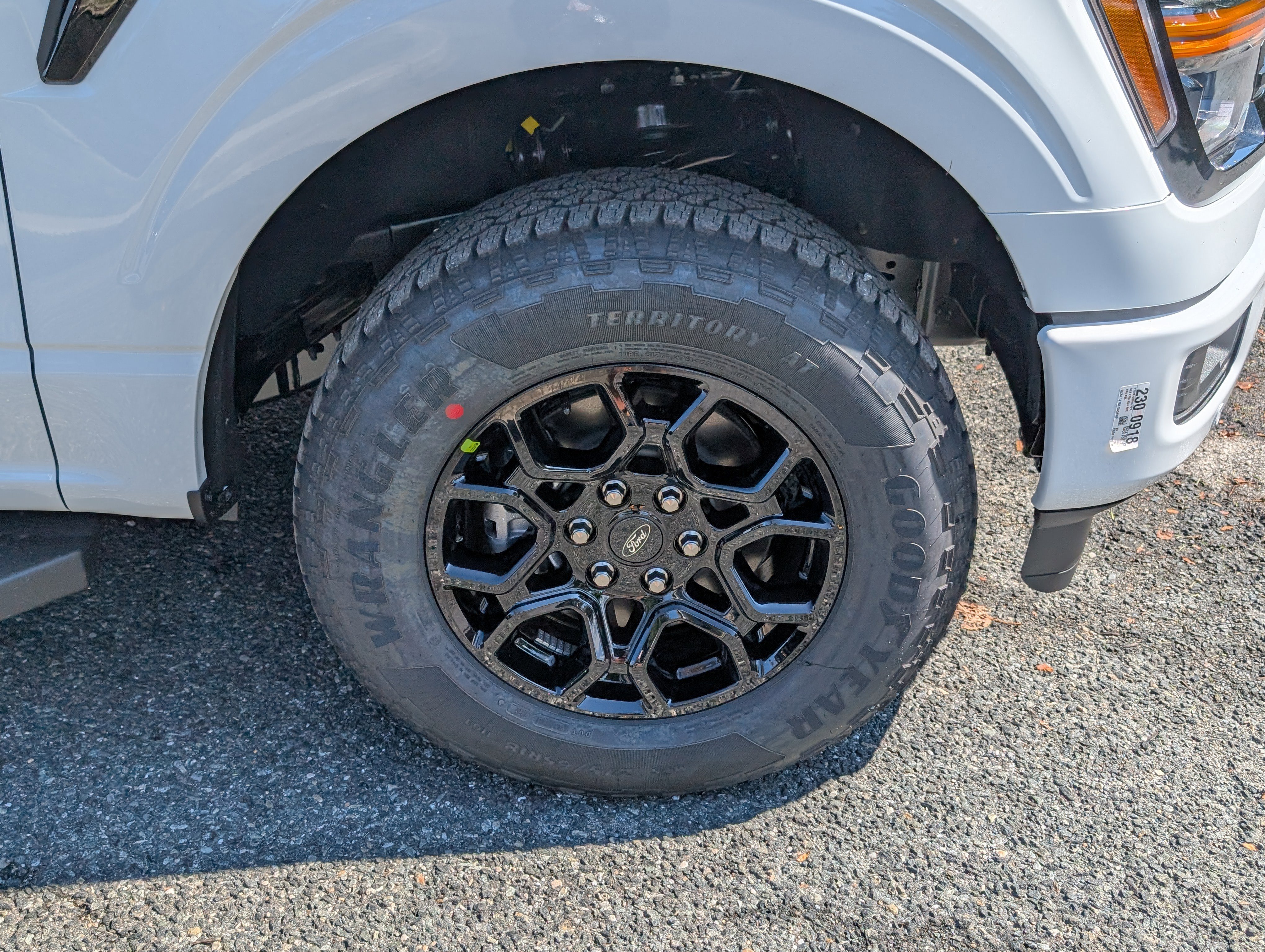 New 2025 Ford F150 XLT w/ Equipment Group 302A MID image 5