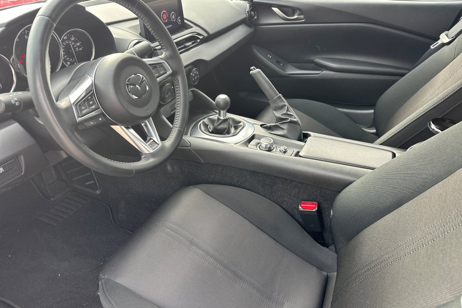Used 2023 MAZDA MX-5 Miata Sport image 11