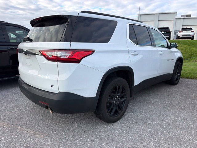 Used 2021 Chevrolet Traverse LT w/ LPO, Blackout Package AWD/4WD image 6