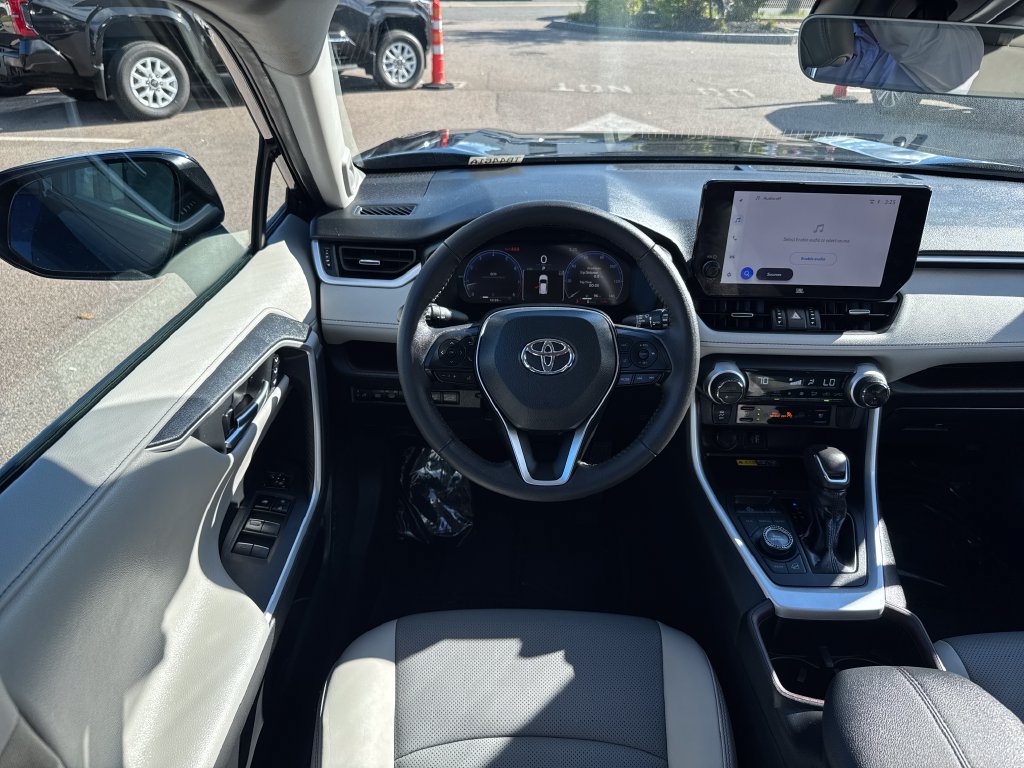 Used 2024 Toyota RAV4 Limited w/ Advanced Technology Package AWD/4WD image 13