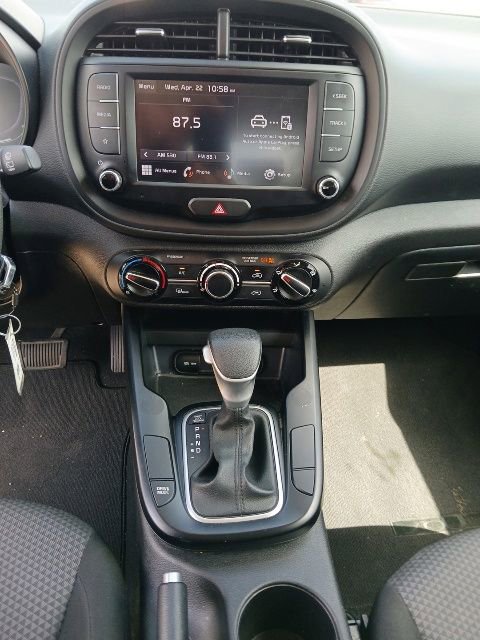 Used 2024 Kia Soul LX w/ Option Group 015 FWD image 18