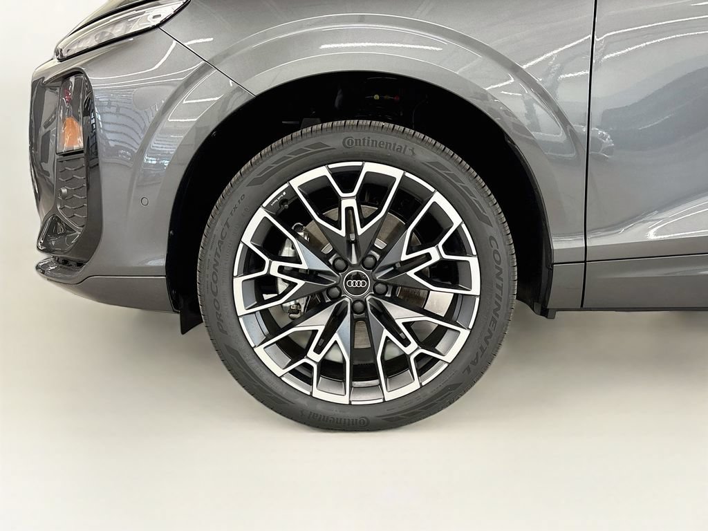 New 2026 Audi Q3 quattro 2.0T AWD/4WD image 25
