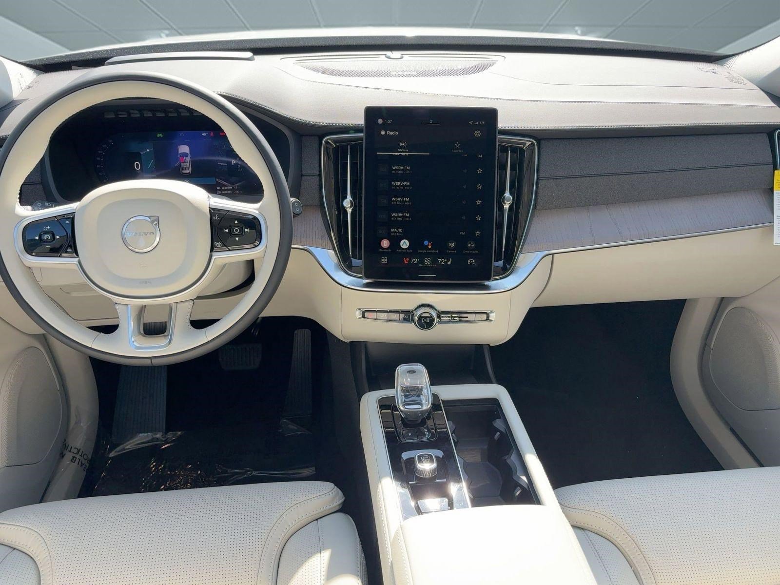 New 2026 Volvo XC90 T8 Ultra w/ Protection Package Premier image 15