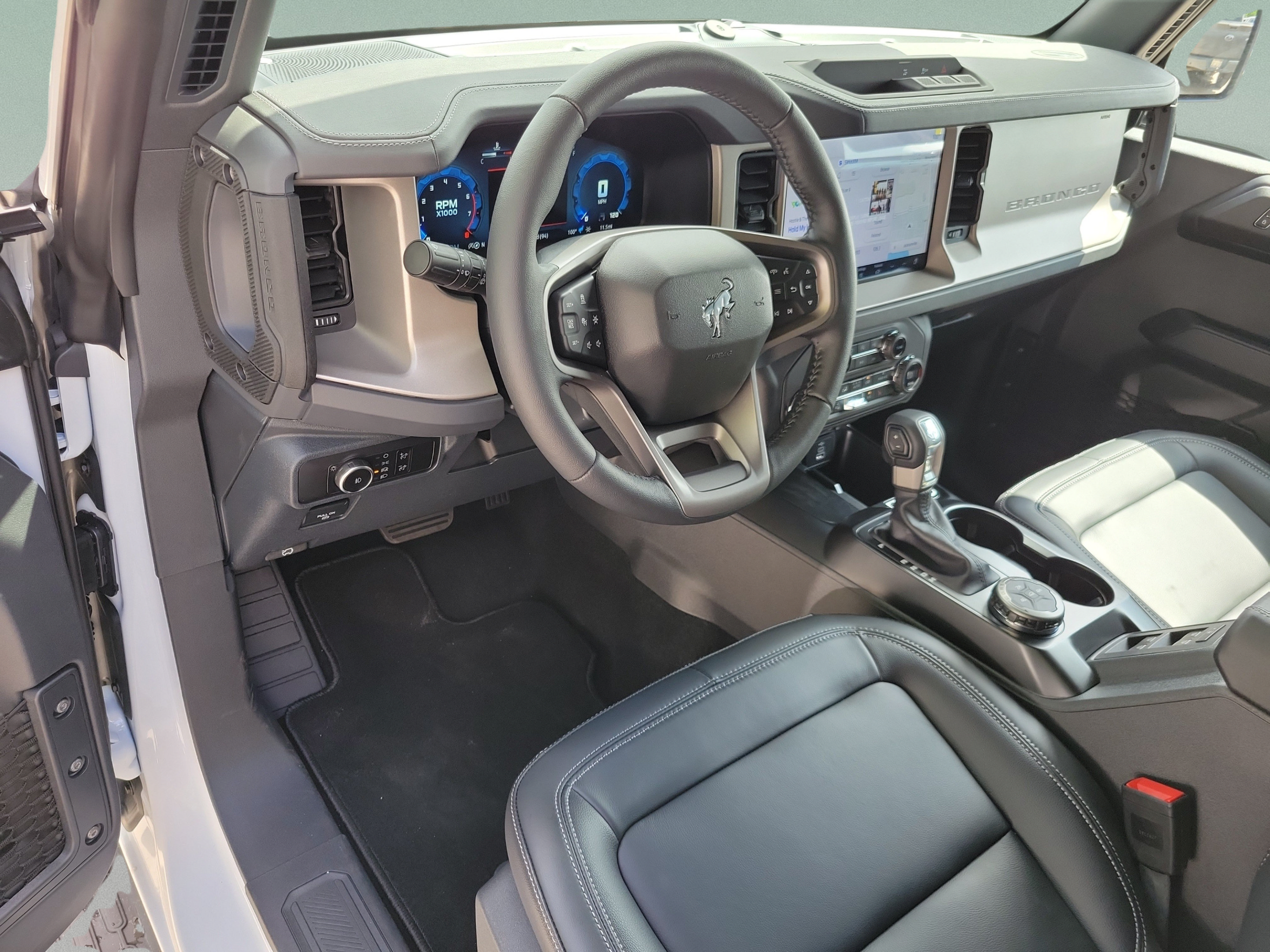 New 2026 Ford Bronco Outer Banks AWD/4WD image 15