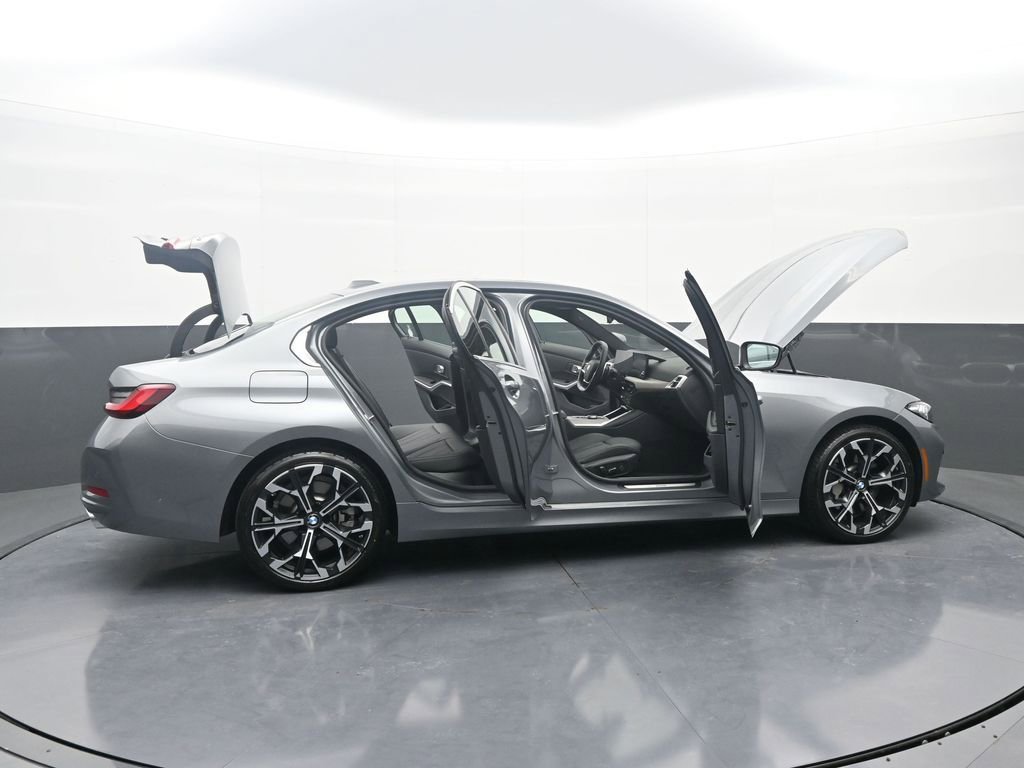 Used 2025 BMW 330i xDrive Sedan image 44