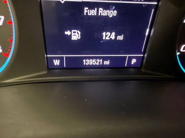 Used 2021 Chevrolet Traverse LT image 19