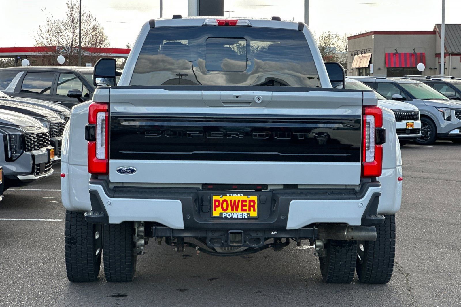 Used 2025 Ford F450 Platinum w/ FX4 Off-Road Package image 5