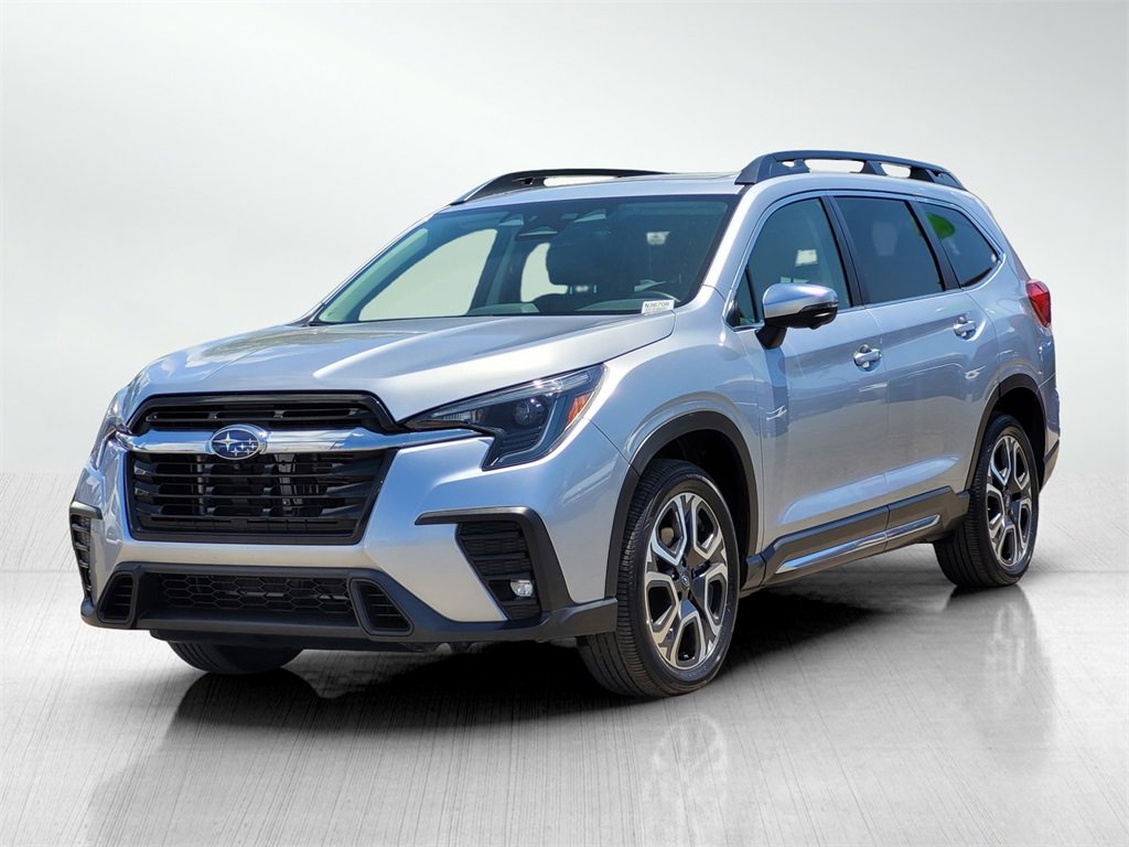 Used 2023 Subaru Ascent Limited w/ Technology Package image 8