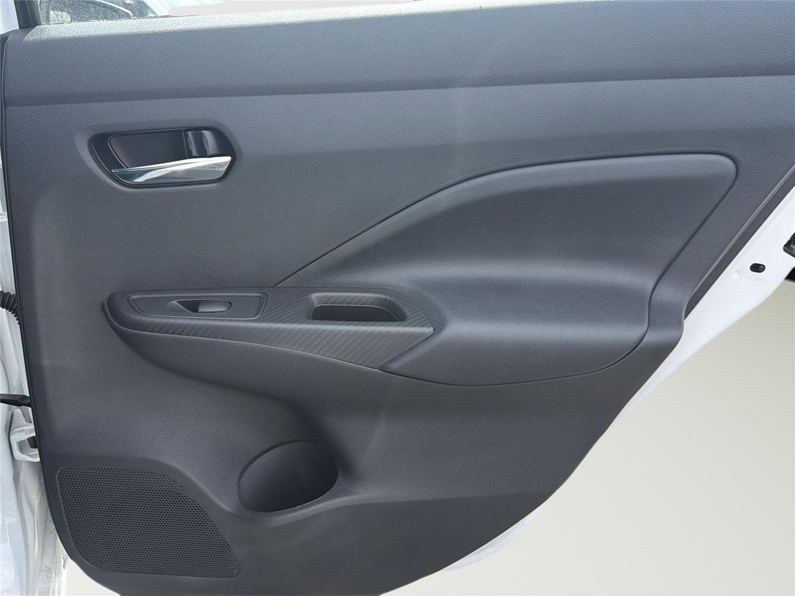 Used 2025 Nissan Versa SV w/ Trunk Package image 23