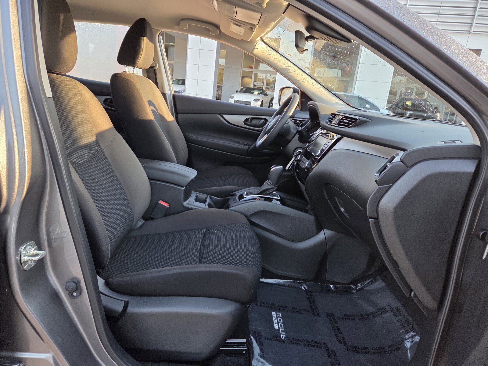 Used 2021 Nissan Rogue Sport S image 17