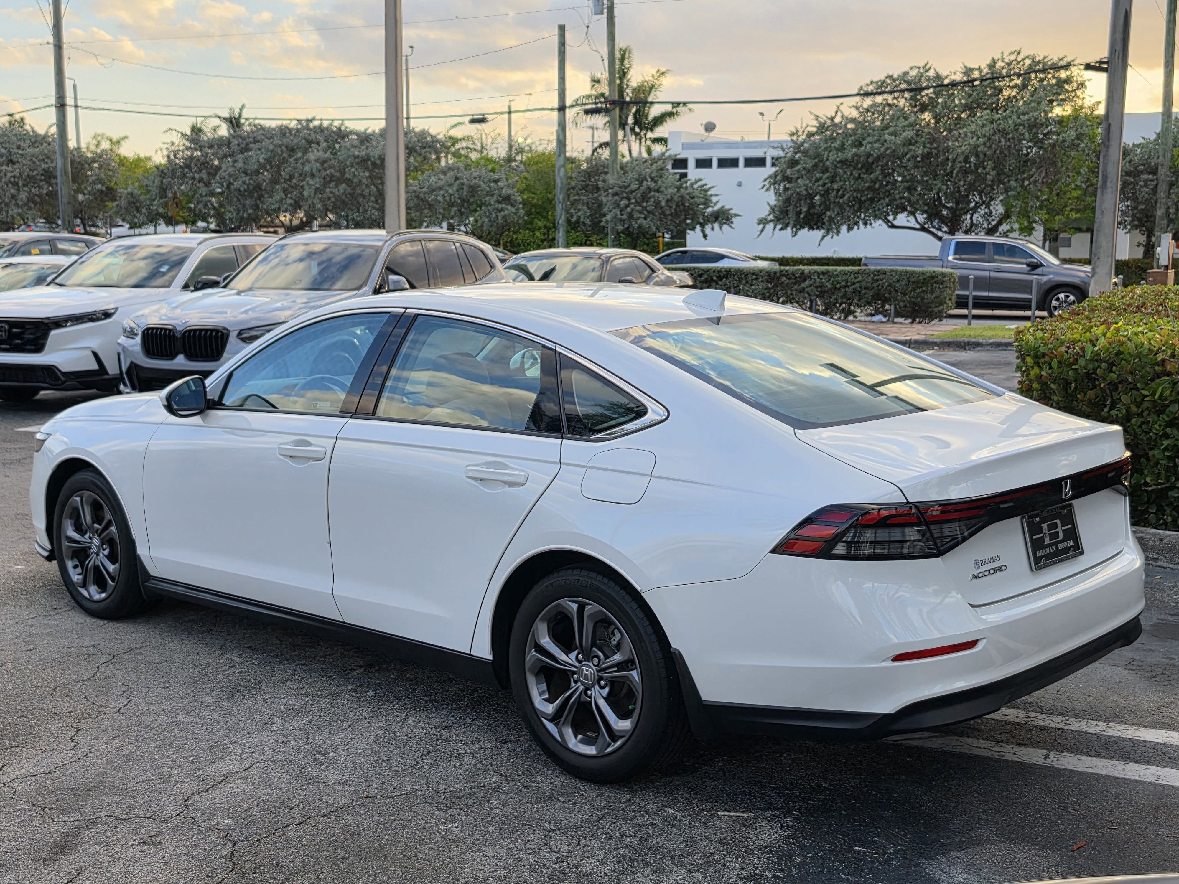 Certified 2023 Honda Accord EX image 14