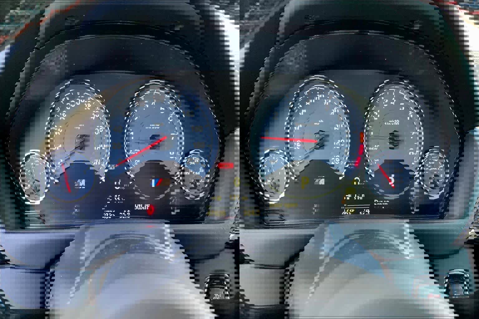 Used 2015 BMW M4 Convertible image 25