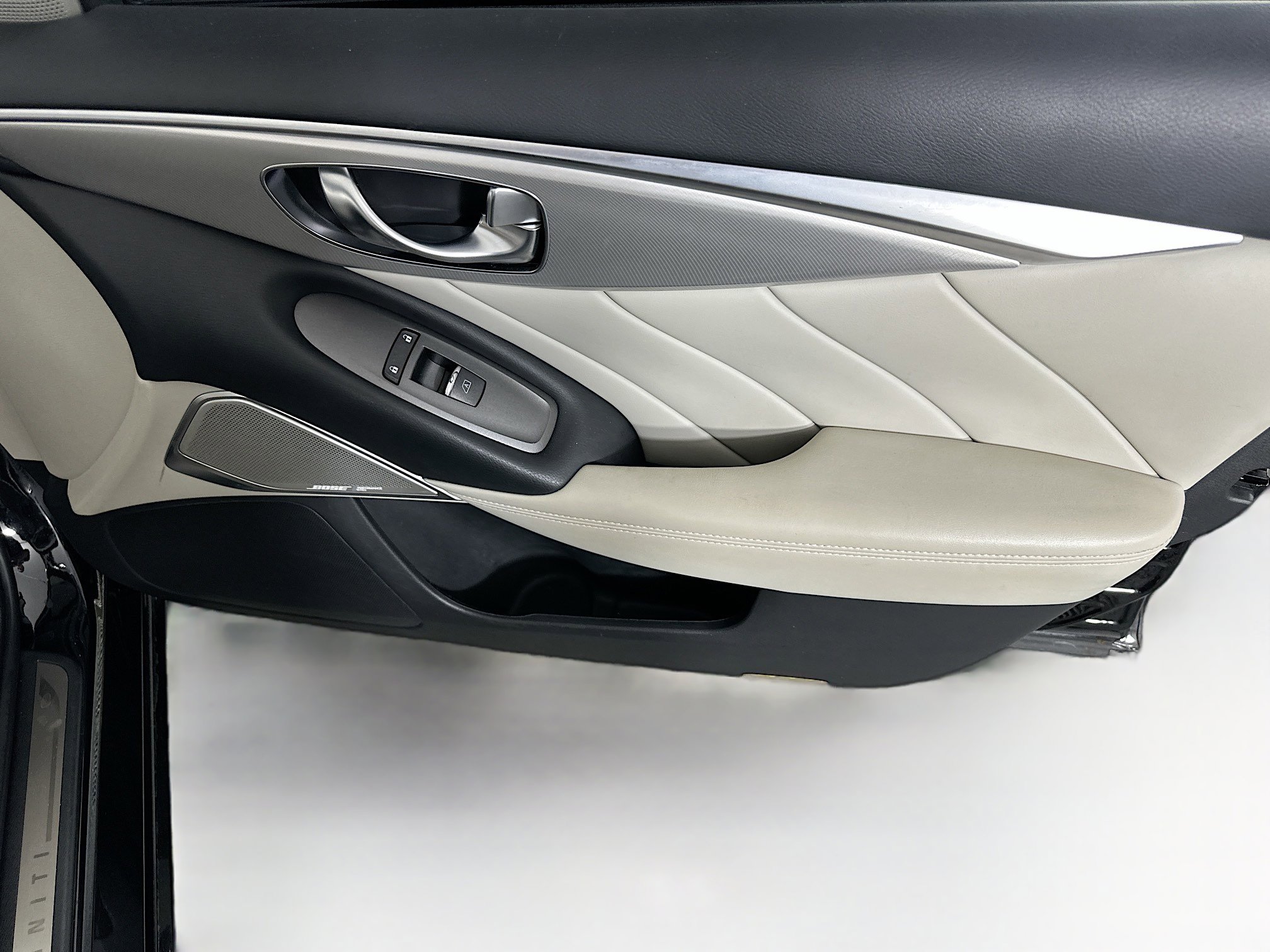 Used 2022 INFINITI Q50 Luxe w/ Cargo Package image 30