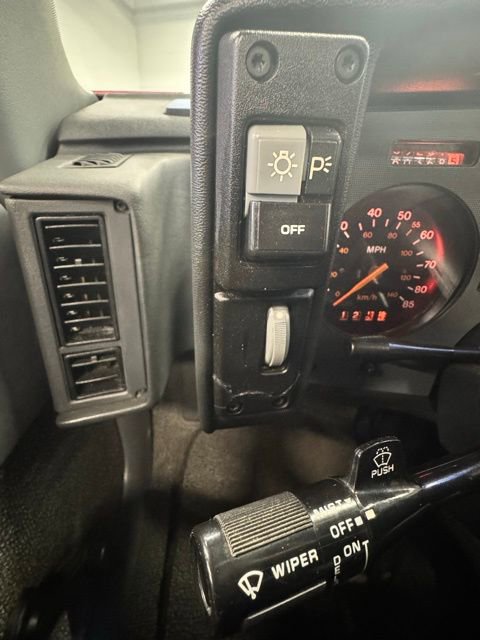 Used 1988 Pontiac Fiero image 23