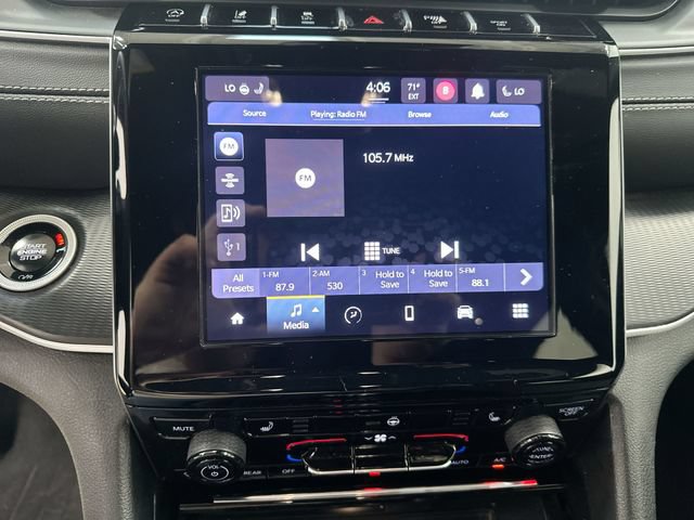 Certified 2025 Jeep Grand Cherokee Altitude AWD/4WD image 13