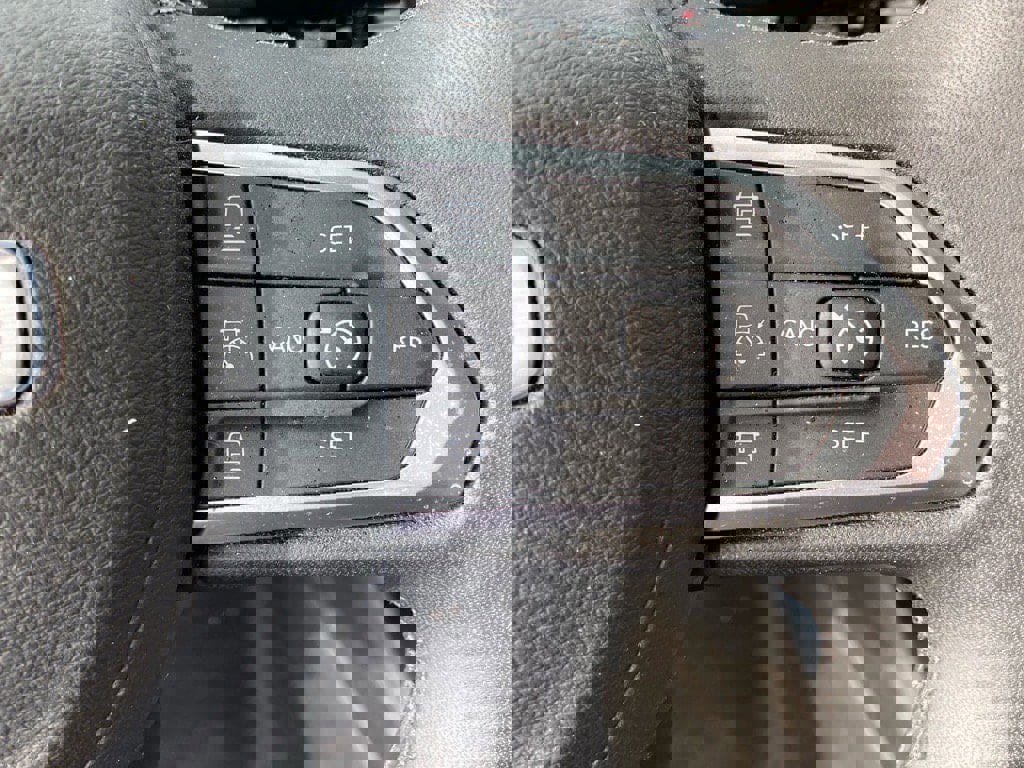 Used 2025 Jeep Compass Limited image 19