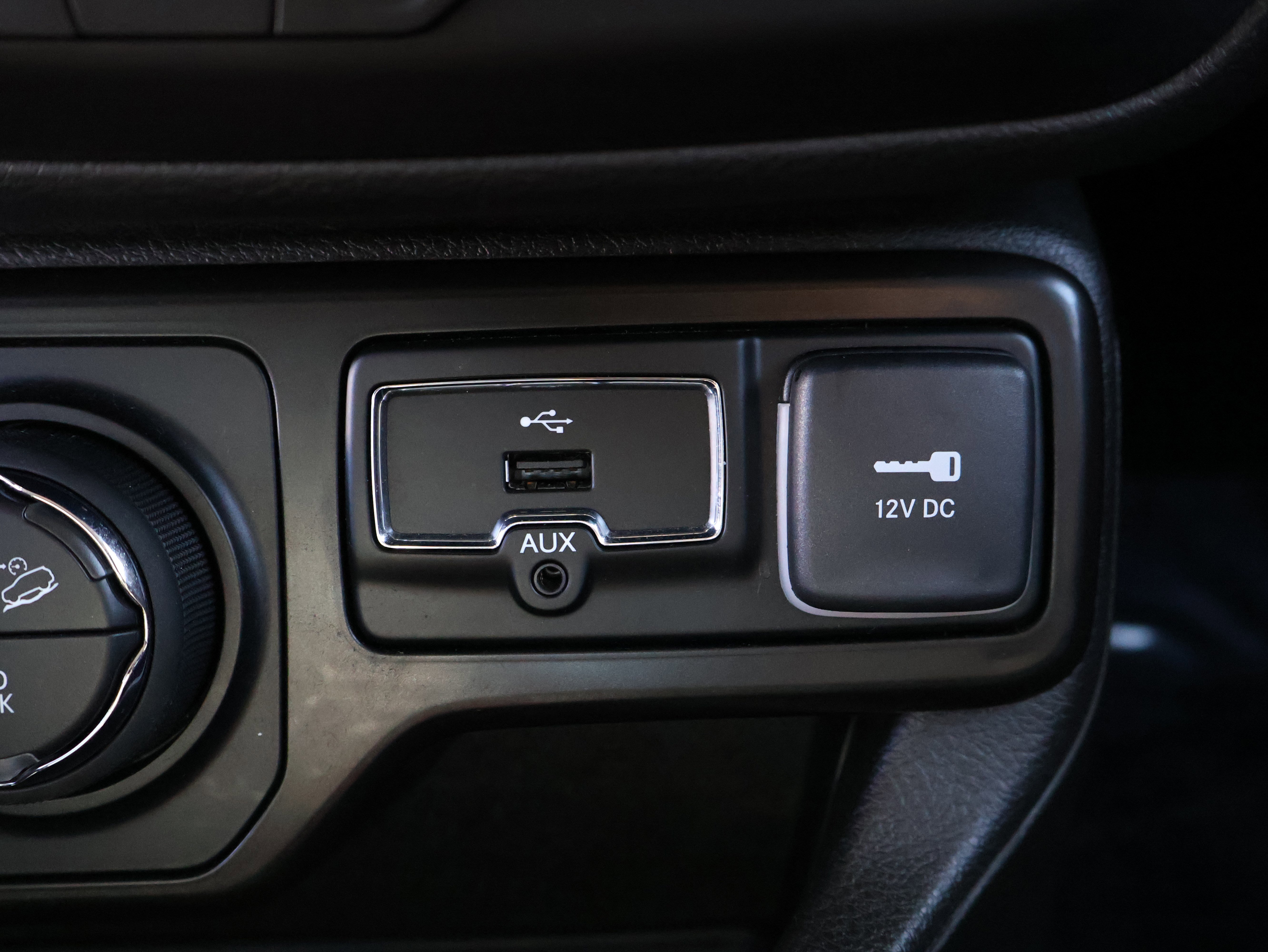 Used 2022 Jeep Renegade Trailhawk image 33