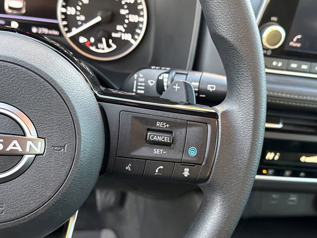 Used 2023 Nissan Rogue SV image 27