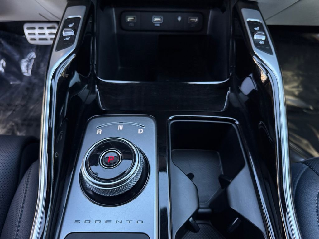 Used 2022 Kia Sorento SX Prestige w/ Panoramic Sunroof Package image 19