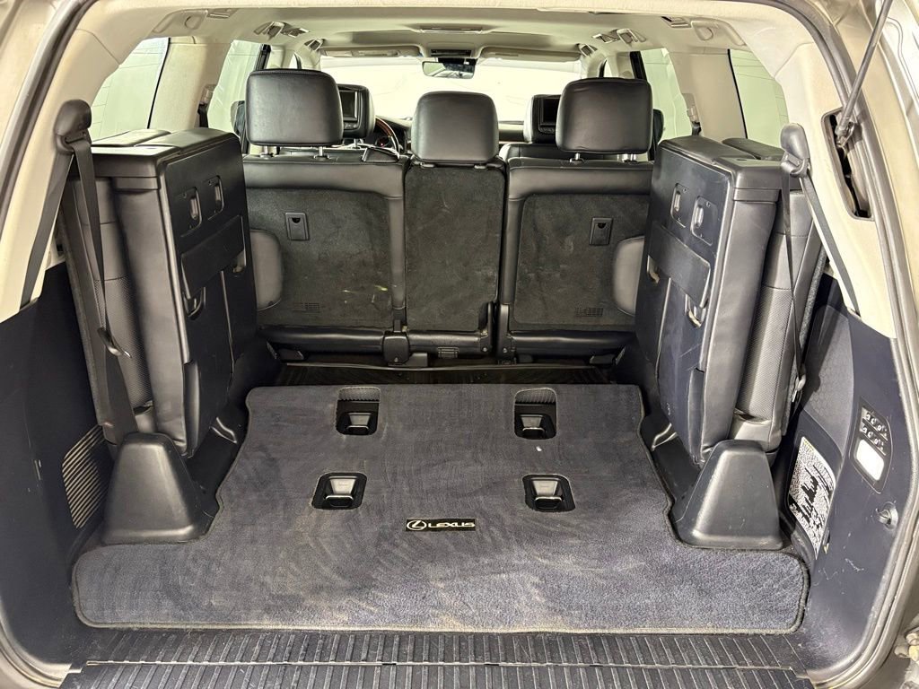 Used 2021 Lexus LX 570 4WD w/ Luxury Package image 39