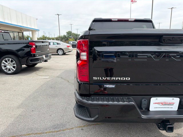 Used 2024 Chevrolet Silverado 1500 Custom AWD/4WD image 35