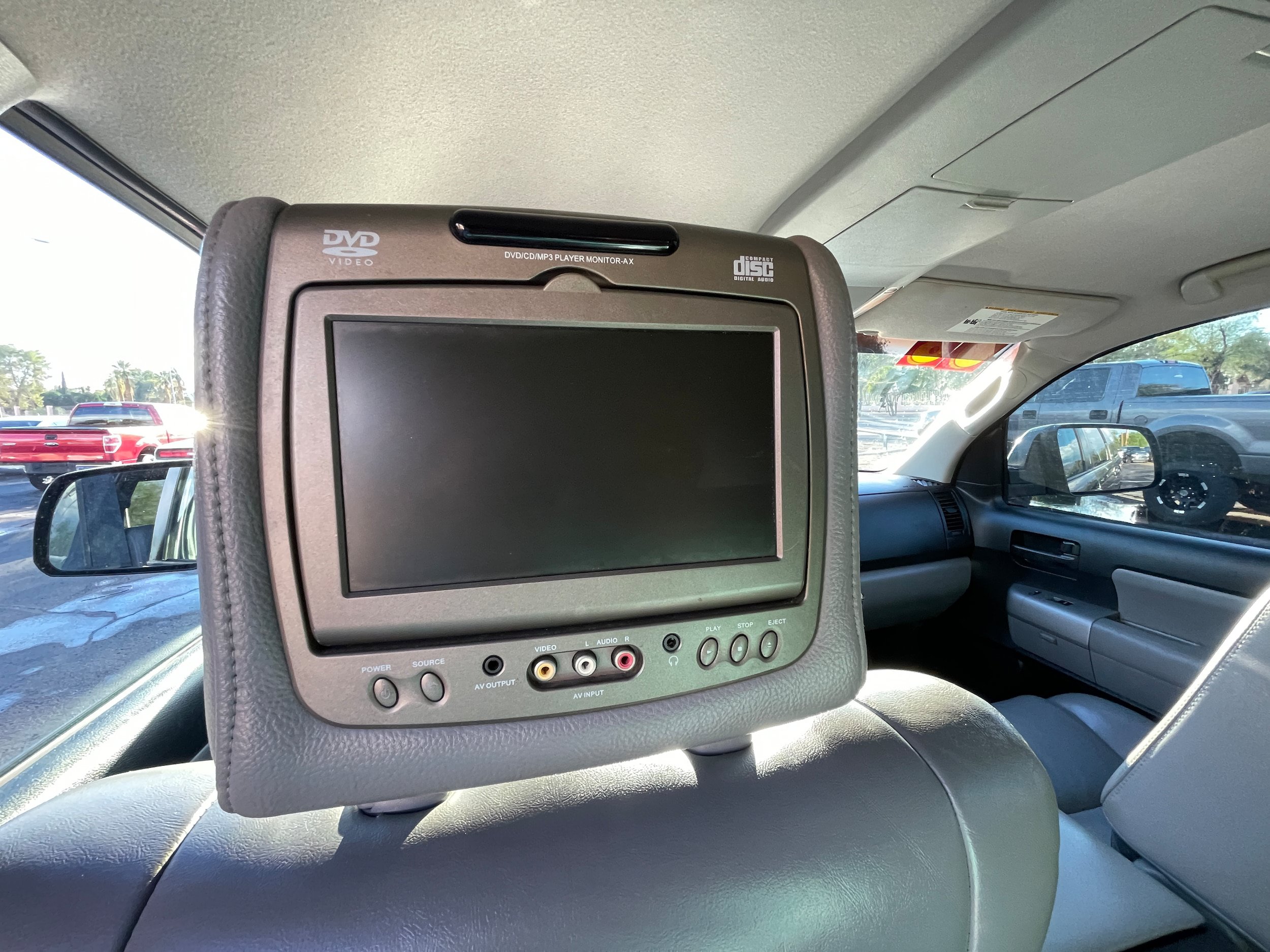 Used 2008 Toyota Sequoia SR5 w/ Pwr Driver Seat Pkg RWD image 20