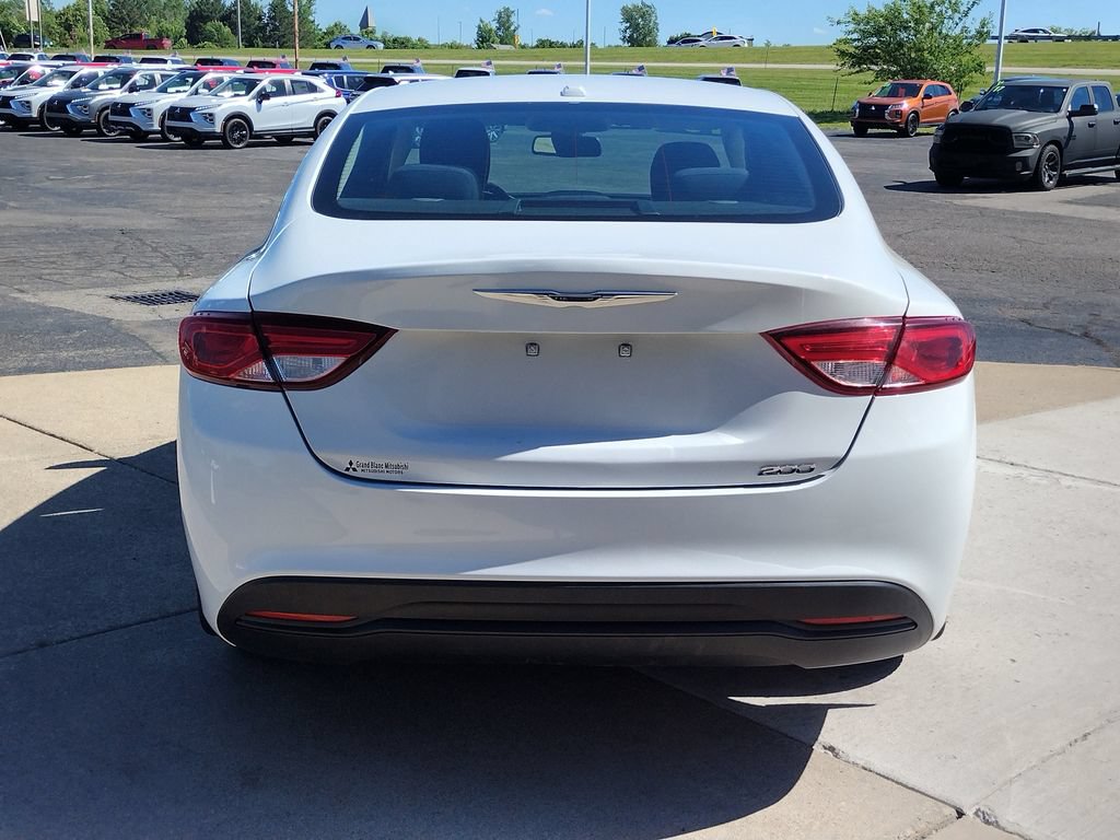 Used 2016 Chrysler 200 LX FWD image 6