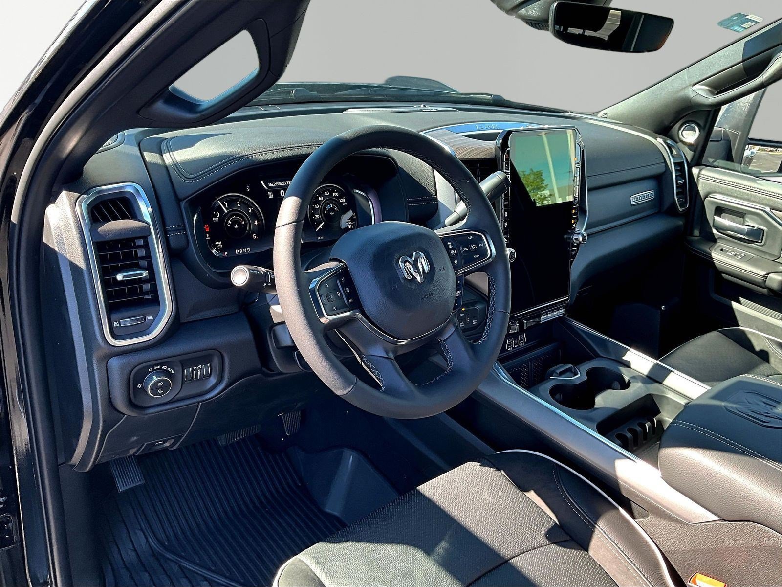 New 2027 RAM 3500 Laramie AWD/4WD image 9
