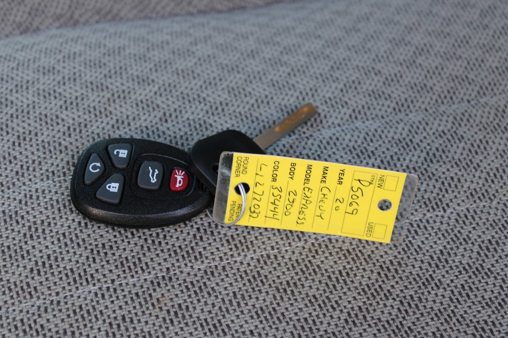 Used 2020 Chevrolet Express 3500 LS image 36