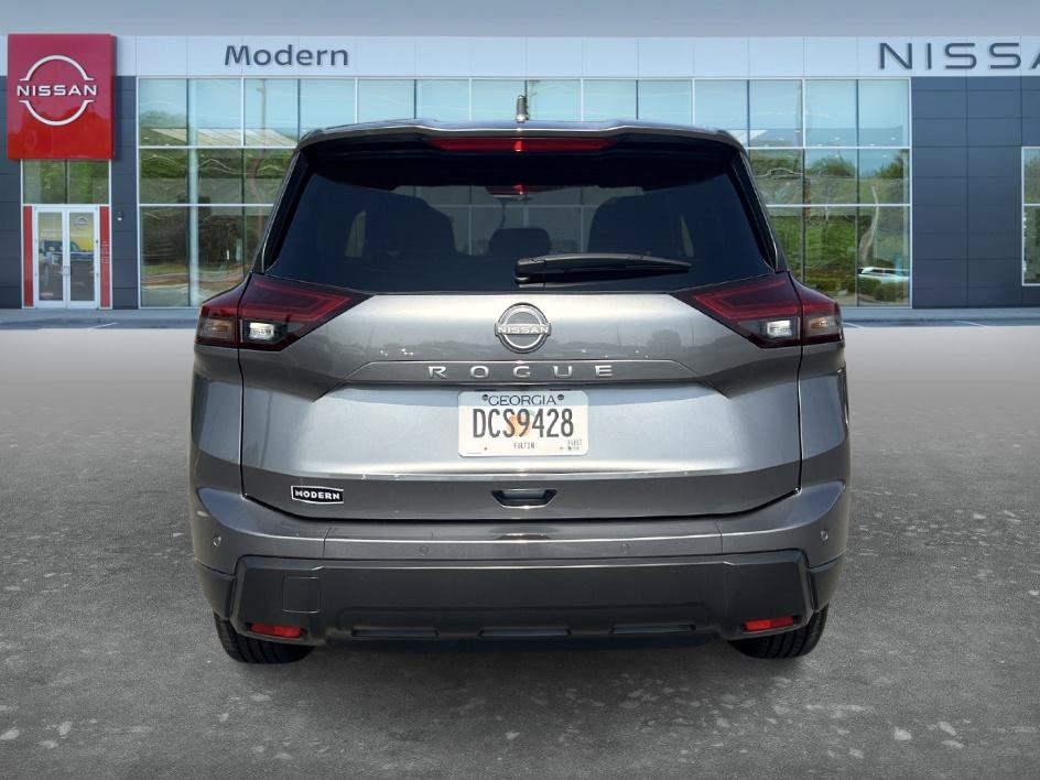 Certified 2025 Nissan Rogue SV FWD image 6
