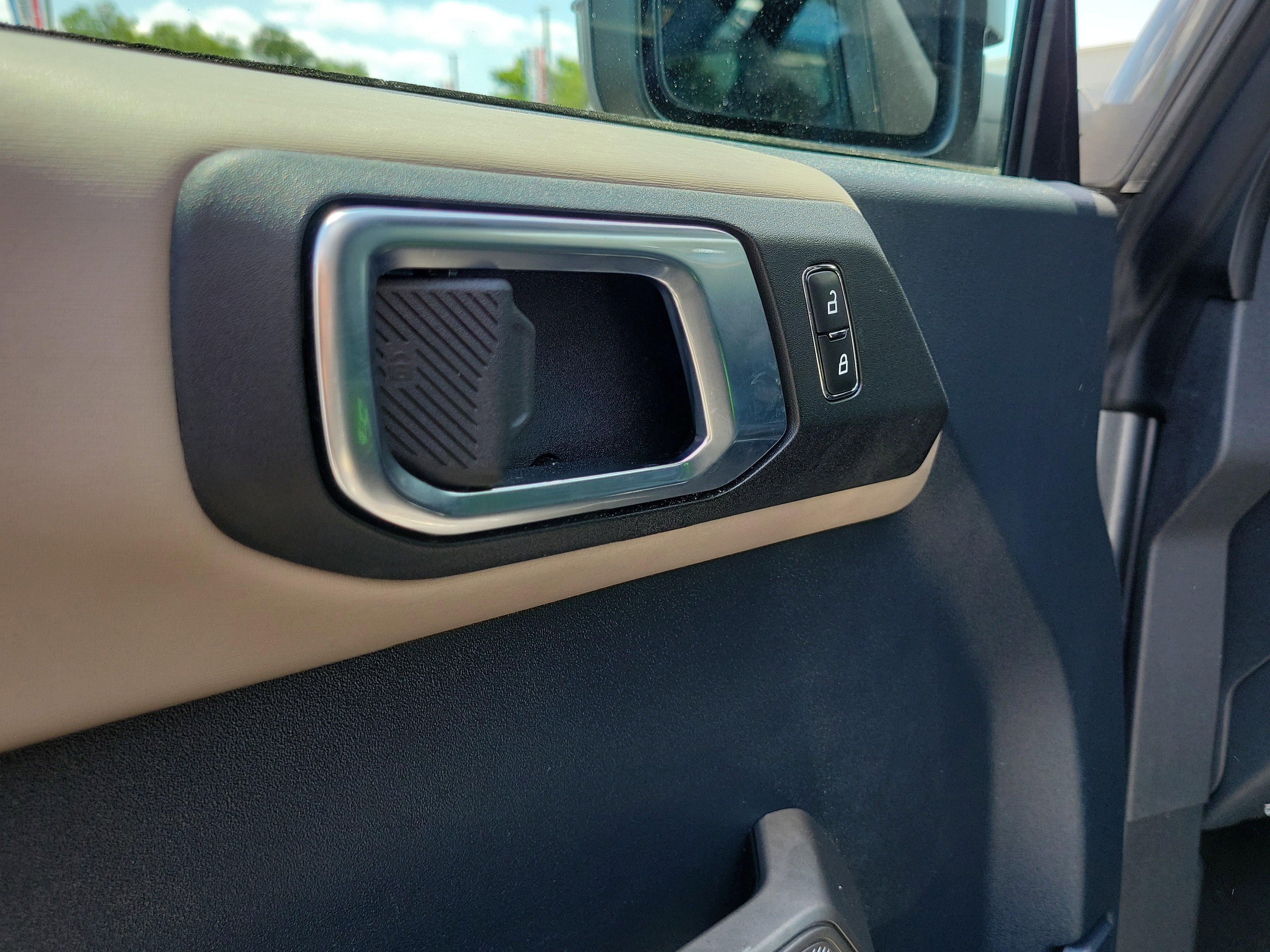 Used 2023 Ford Bronco Wildtrak AWD/4WD image 19