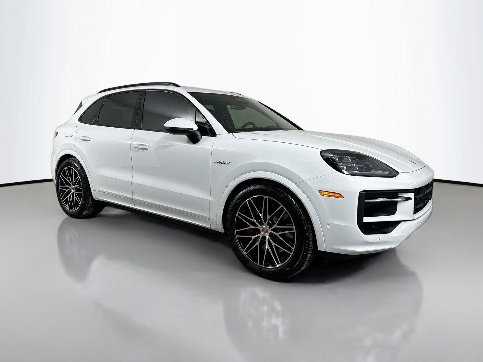 Used 2026 Porsche Cayenne S AWD/4WD image 9