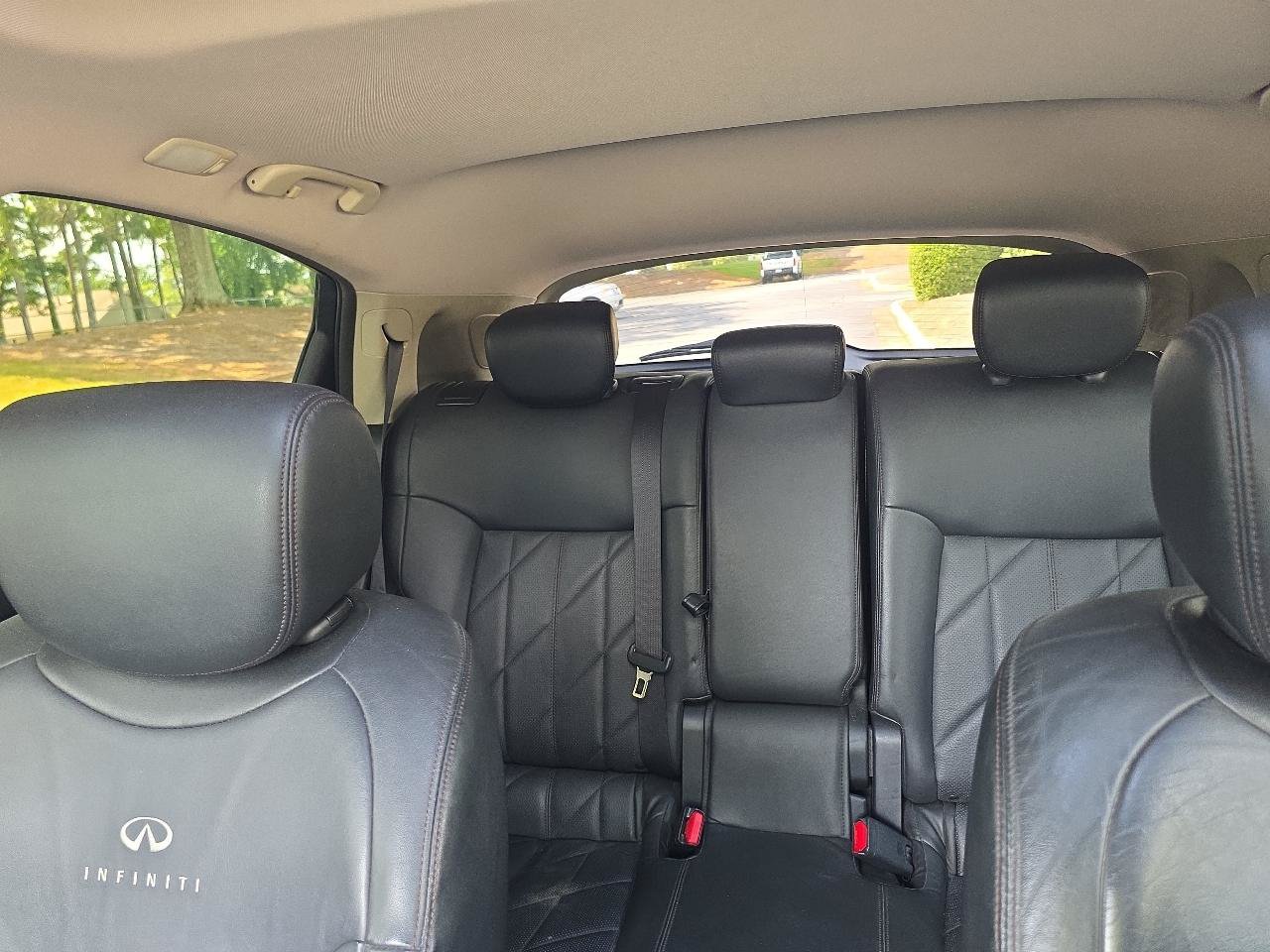 Used 2010 INFINITI FX35 AWD w/ Navigation Pkg image 36