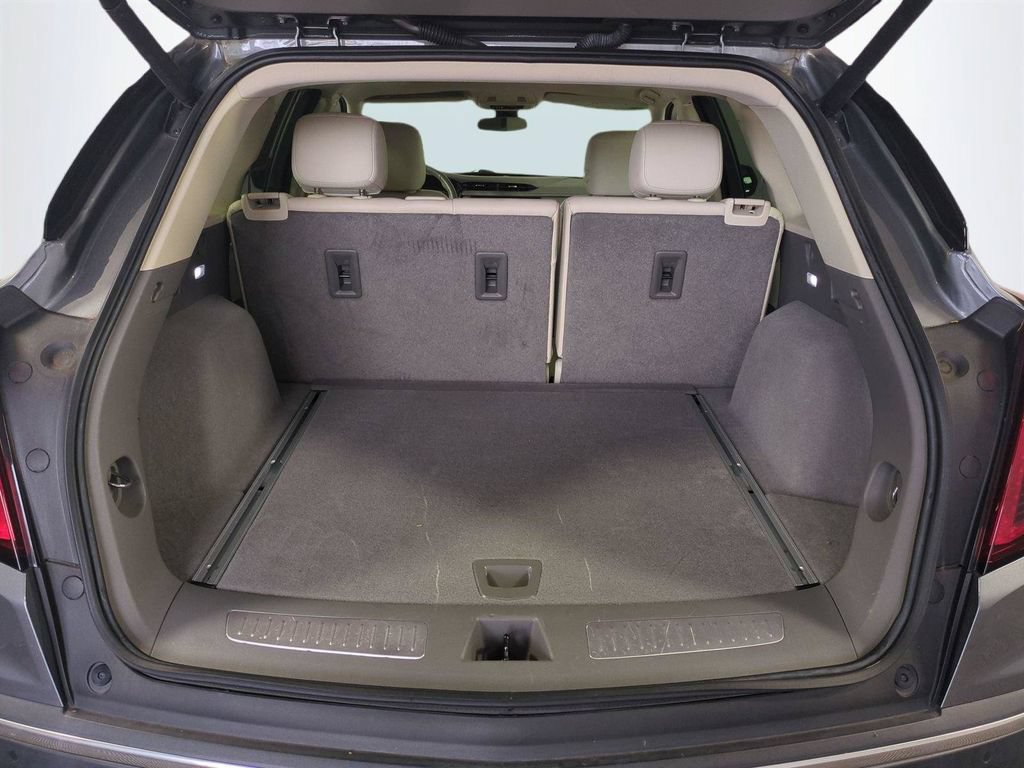 Used 2022 Cadillac XT5 Premium Luxury FWD image 14